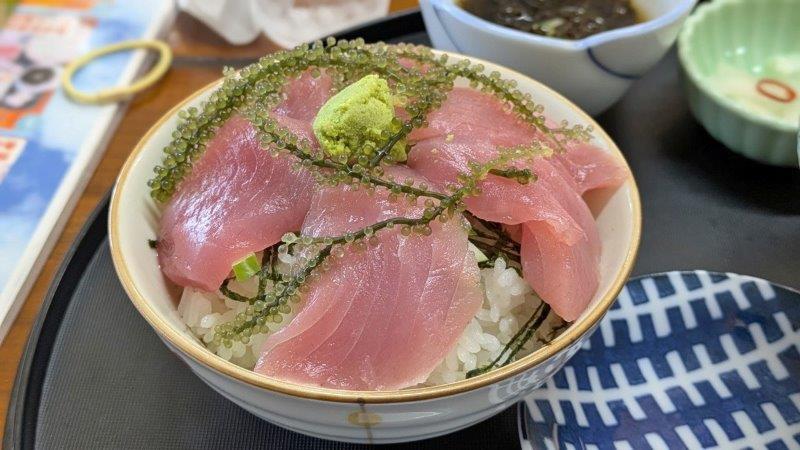 まぐろ丼