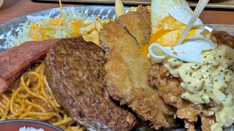 んかつ、ハンバーグ、ポテトフライ