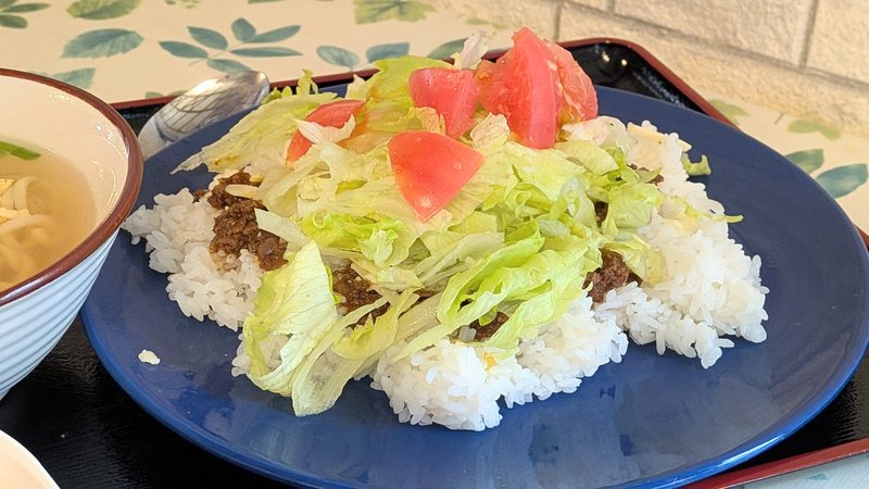 愛ちゃん食堂 タコライスアップ