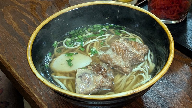 沖縄そばつるまつ 軟骨ソーキそば