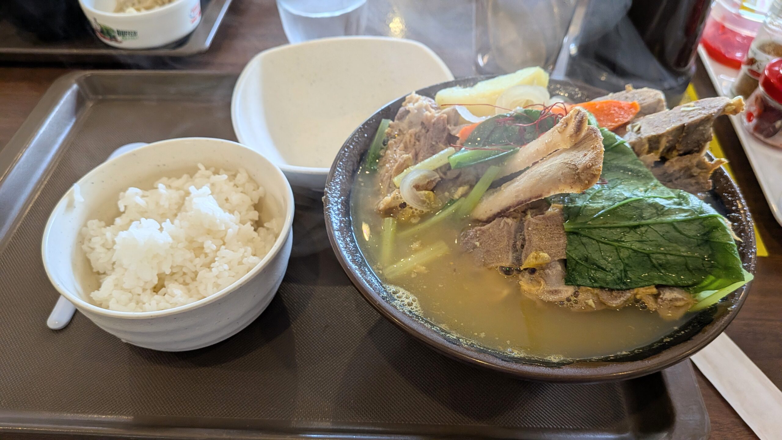 骨汁カレーとライスのセット