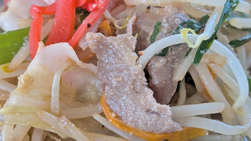 やまびこ 牛そば 牛肉アップ