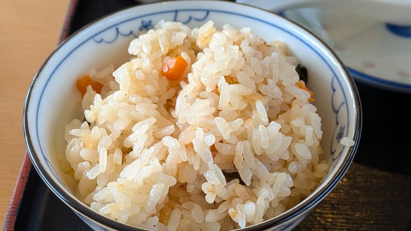 やまびこ ジューシー 沖縄炊き込みご飯