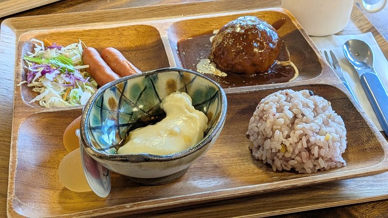 お子様ハンバーグプレート別角度